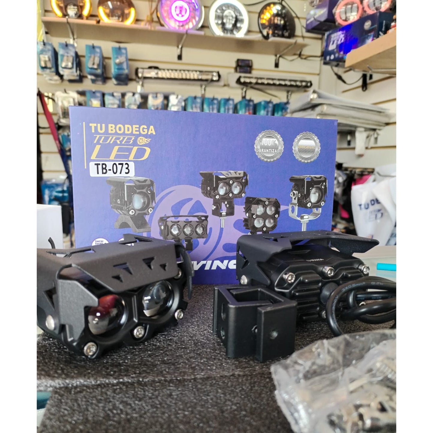 PAR DE EXPLORADORAS DE ALTA INTENSIDAD